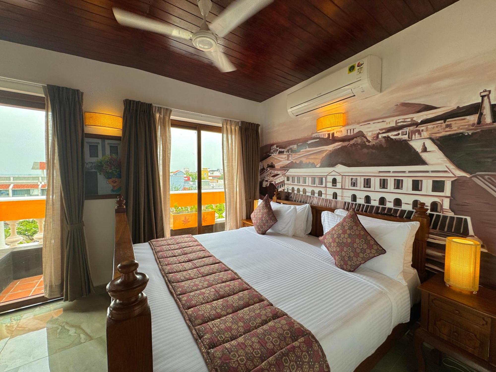 La Plage Seaview Suites Pondicherry Exterior foto
