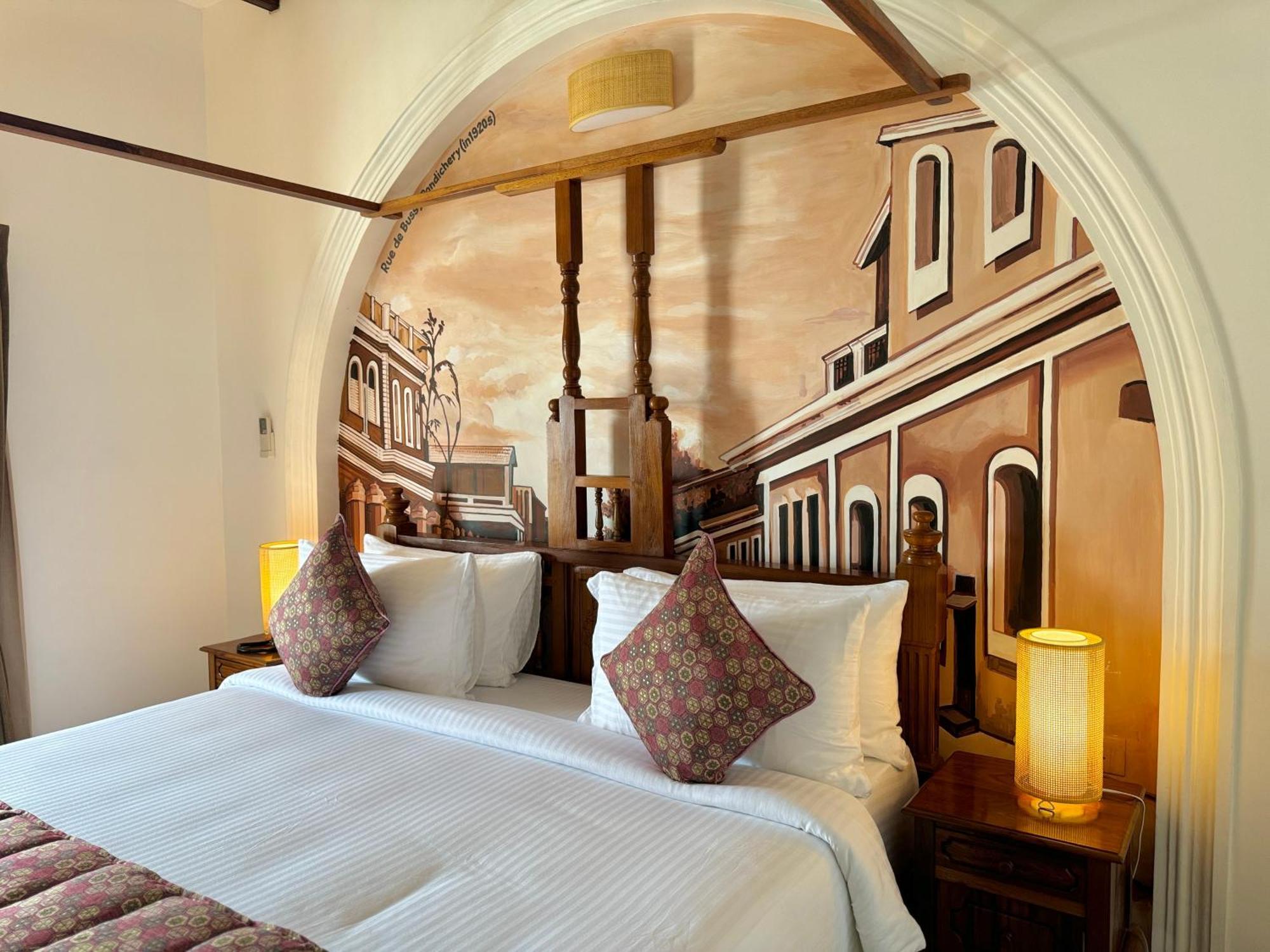 La Plage Seaview Suites Pondicherry Exterior foto