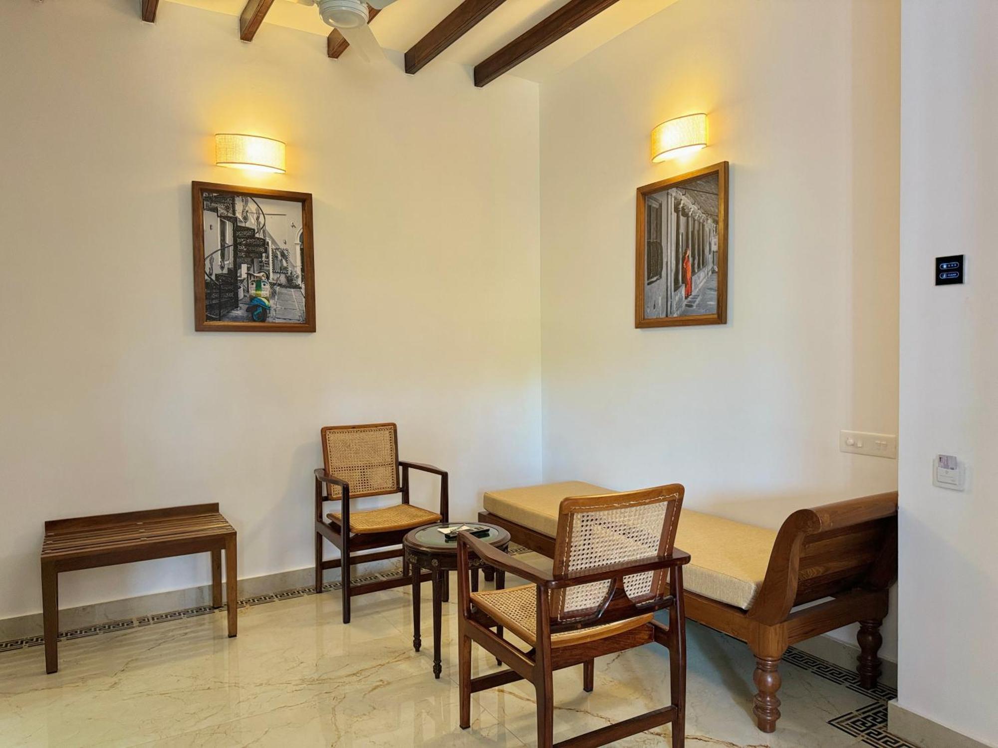 La Plage Seaview Suites Pondicherry Exterior foto