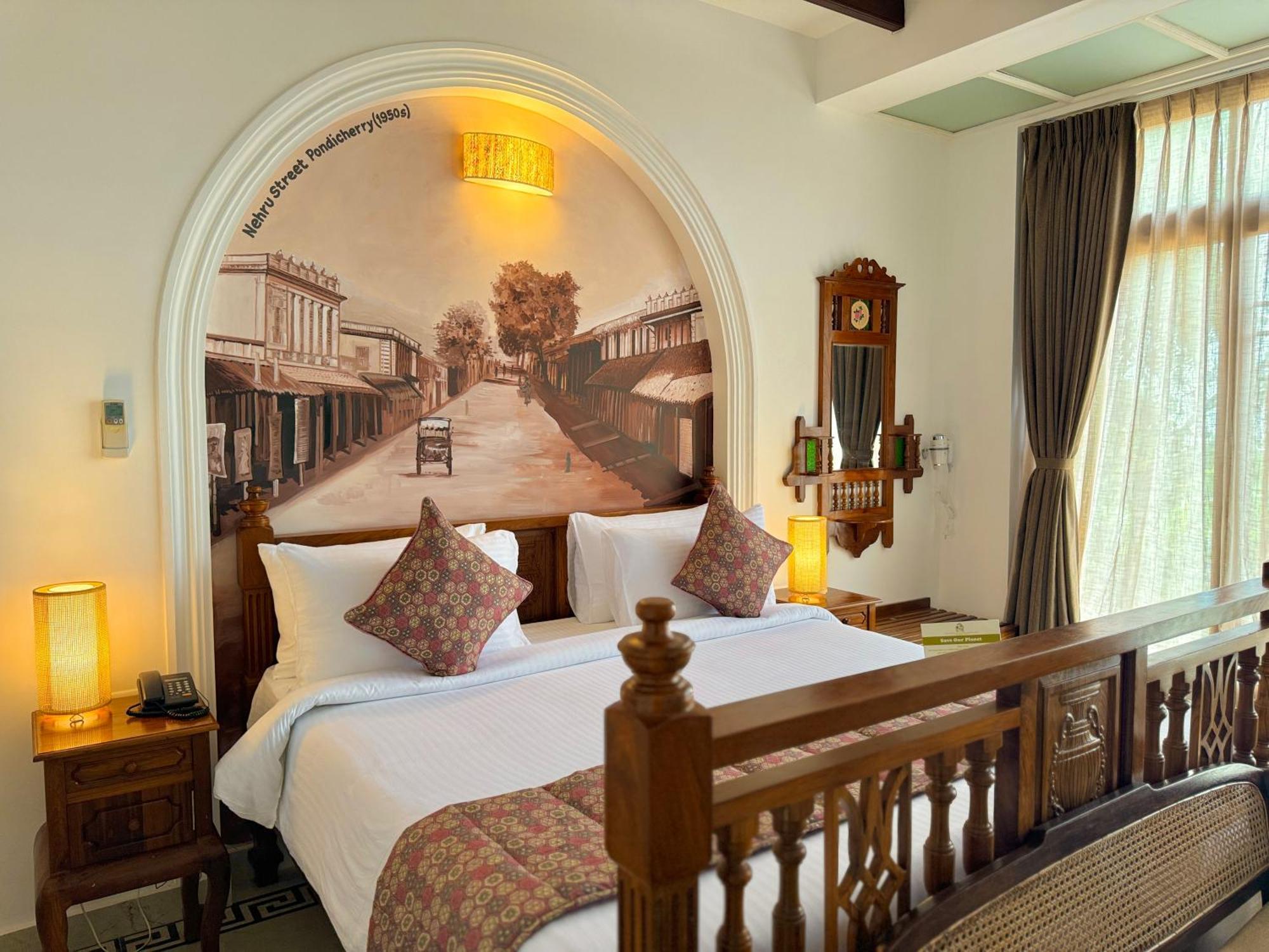 La Plage Seaview Suites Pondicherry Exterior foto