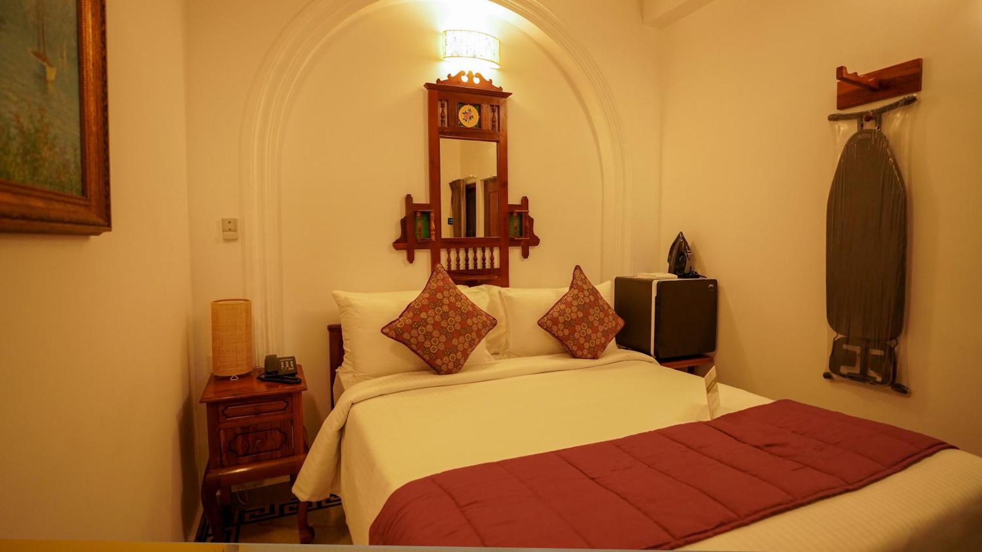 La Plage Seaview Suites Pondicherry Exterior foto