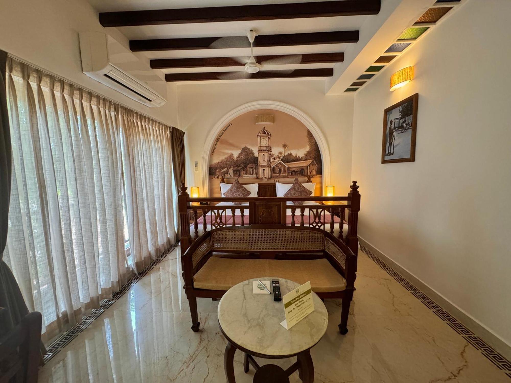 La Plage Seaview Suites Pondicherry Exterior foto